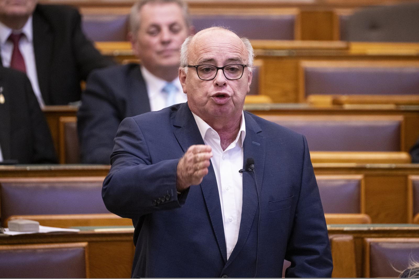 Balla György az Országgyűlés plenáris ülésén szeptember 29-én 