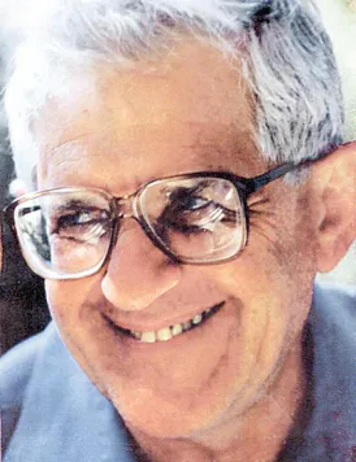 Yehuda Lahav újságíró, aki a történetben még Weiszlovits Pistiként szerepel