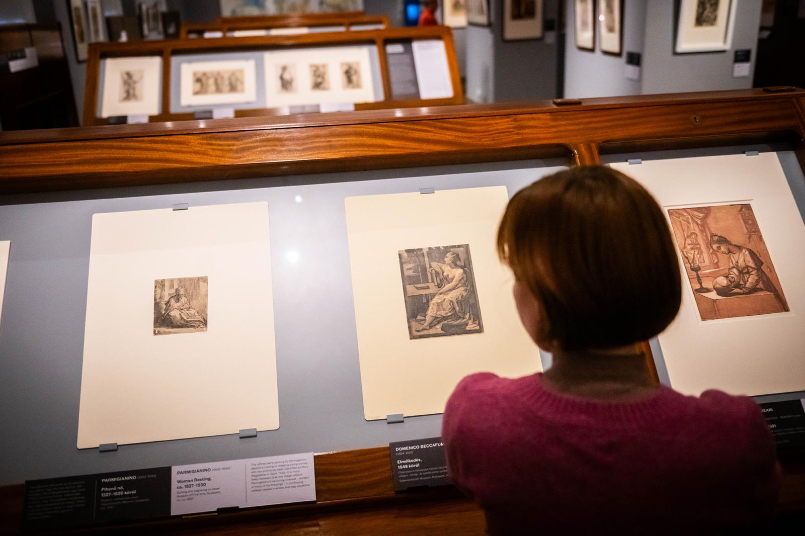 Parmigianino Pihenő nő, Domenico Beccafumi Elmélkedés, valamint Andrea Andreani Nő koponyával című alkotása