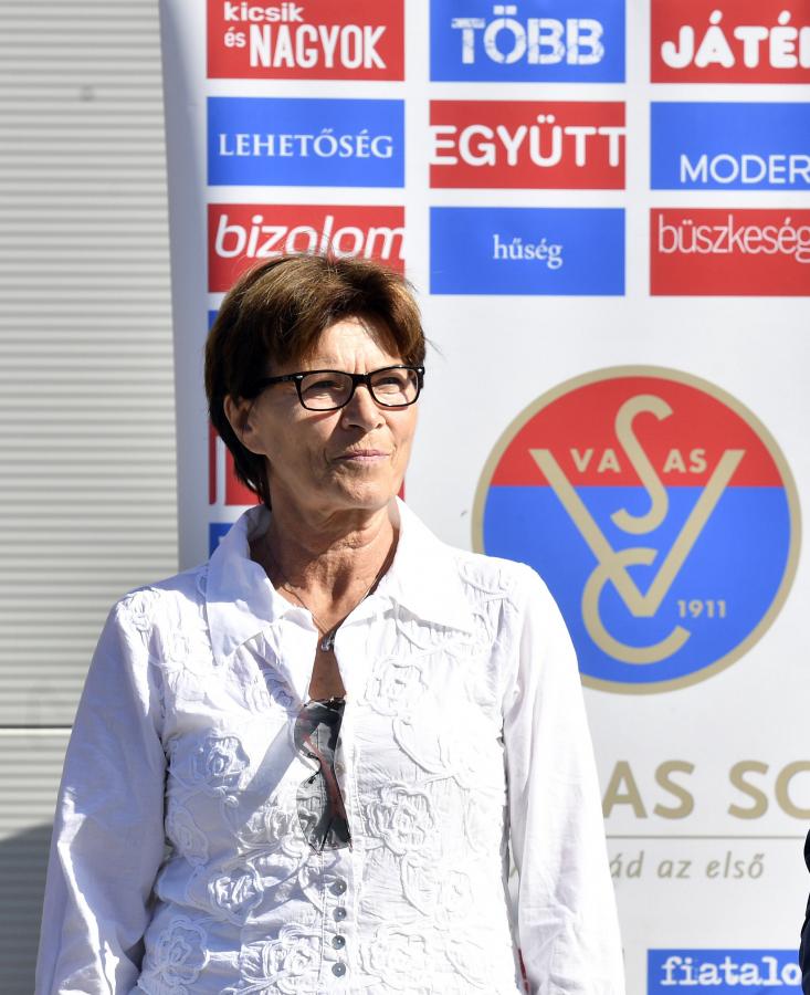 Mindig a közösséget, a csapatot helyezte előtérbe Sterbinszky Amália