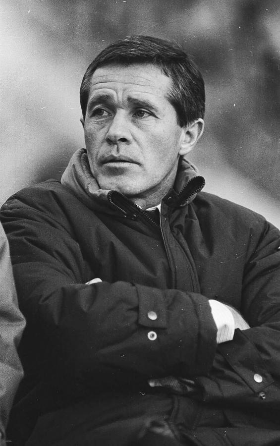 Nemzetközi szinten a Mezey György vezette labdarúgó-válogatott volt az akkori Magyarország alighanem egyetlen sikeres projektje