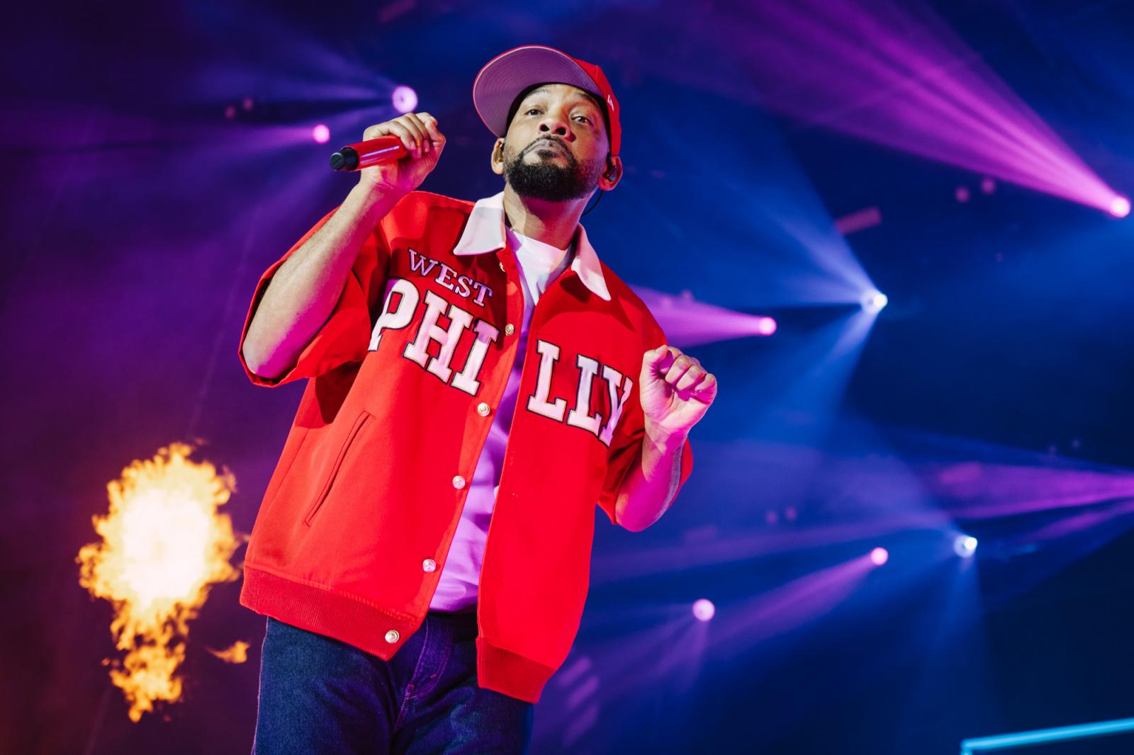 A Magyar Orvosi Kamara (MOK) által szervezett tüntetés Budapesten a Kossuth téren 2025. március 8-án