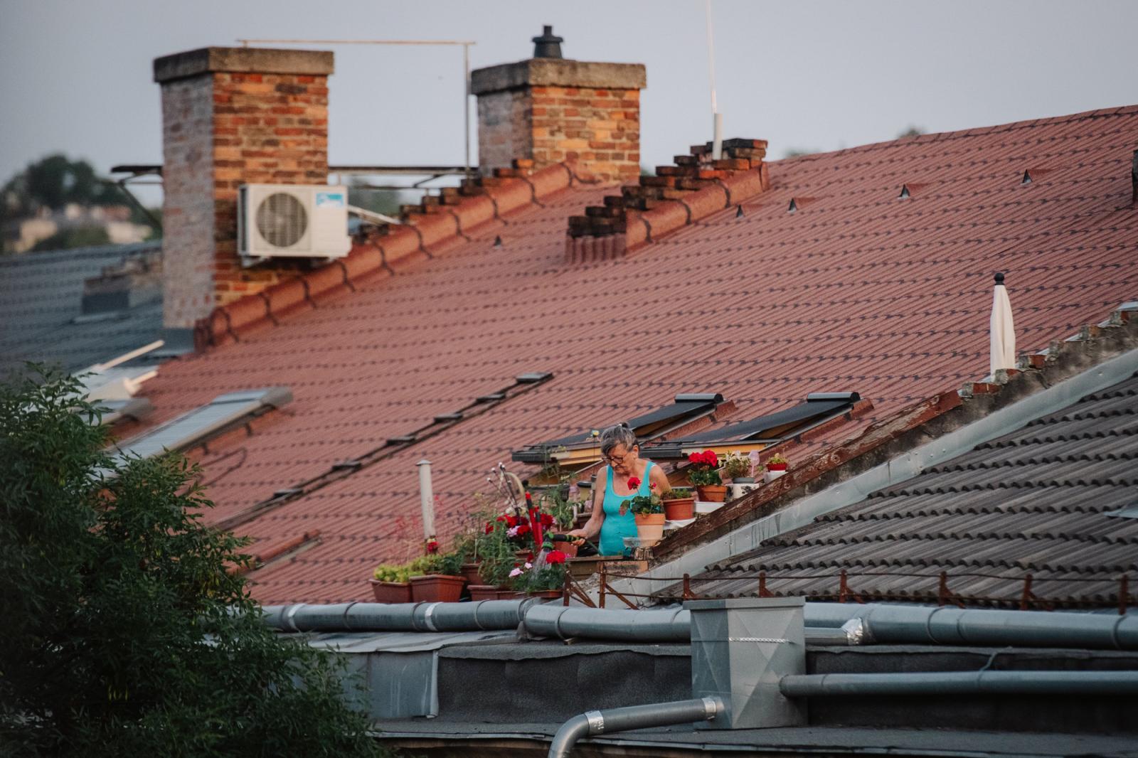 A Magyar Orvosi Kamara (MOK) által szervezett tüntetés Budapesten a Kossuth téren 2025. március 8-án