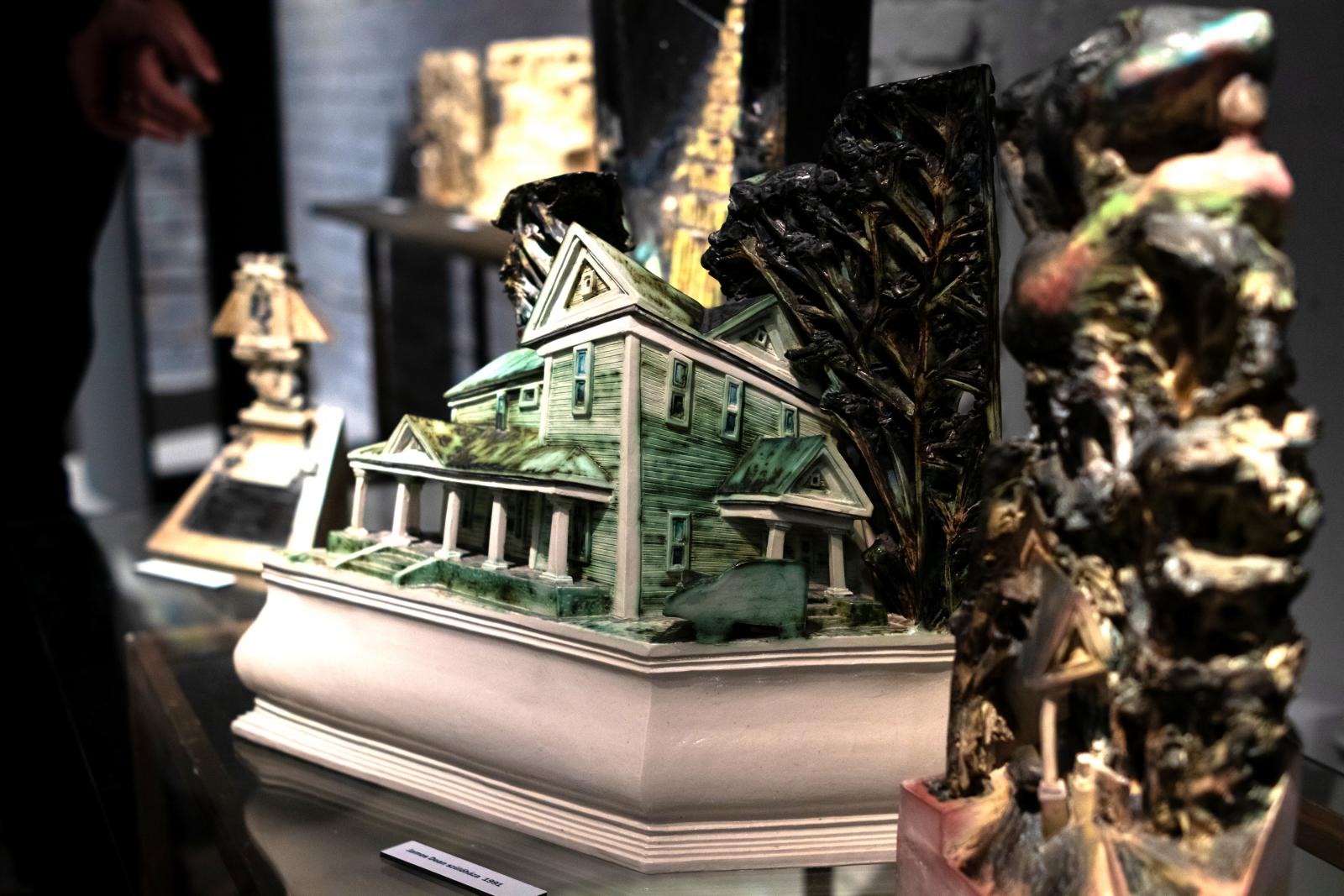 A béklyó emlékműve