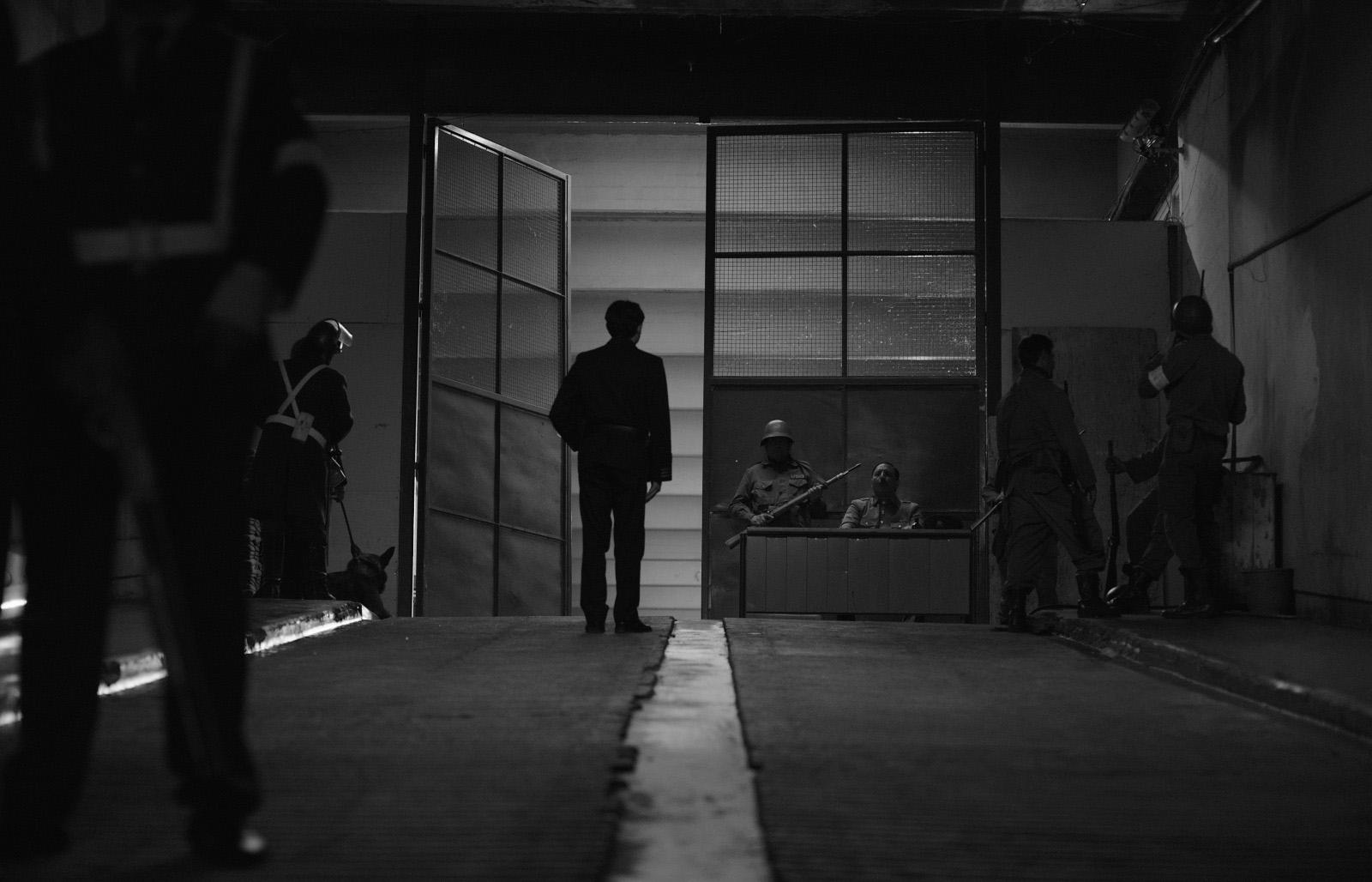 Silva igaz története olyan mindennapi hős sztorija, akinek a tettei nem avanzsálták őt hőssé, de a „rehabilitációját” nagy tehetséggel teszi meg Juan Pablo Sallato elsőfilmes alkotó