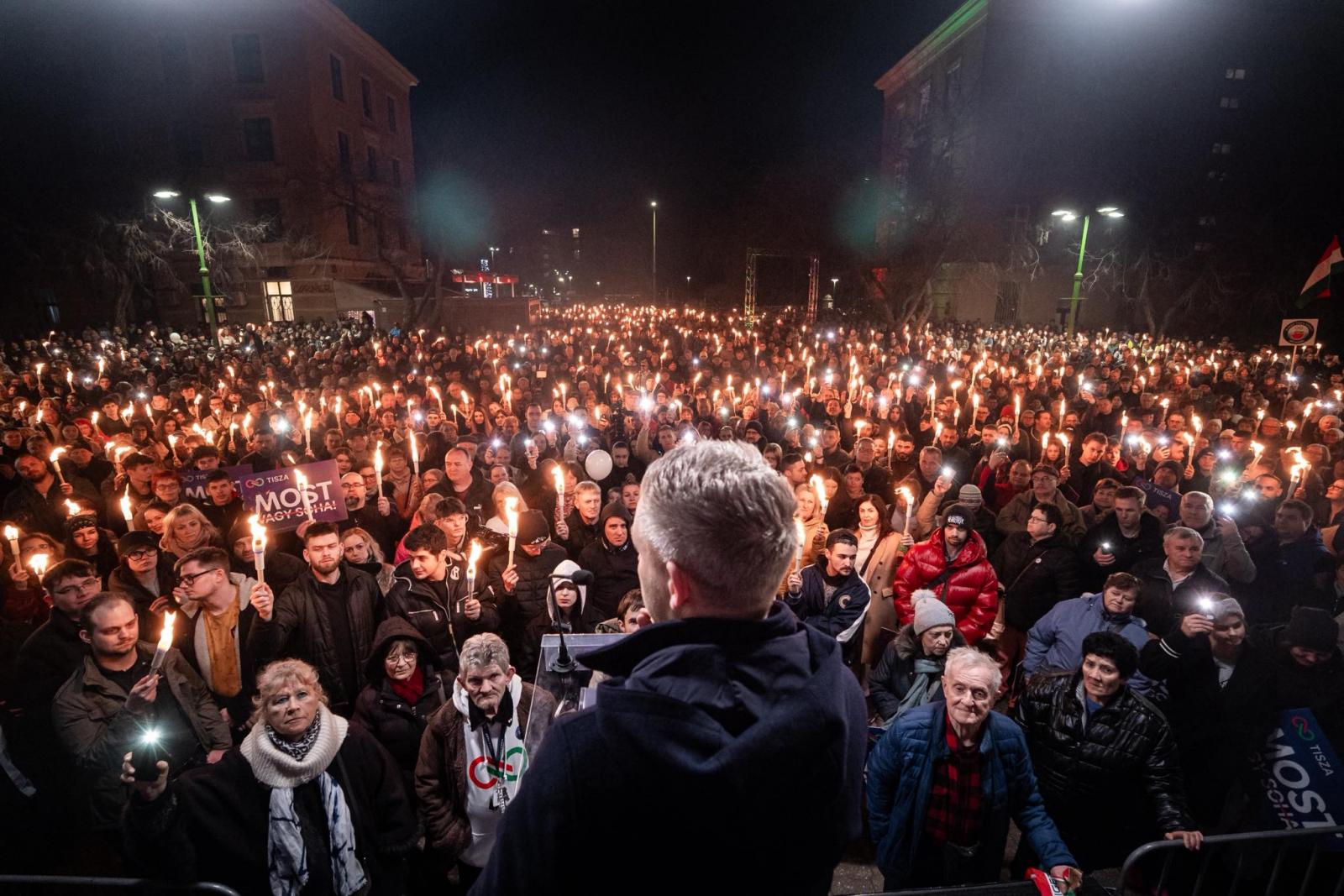 Magyar Péter a hétvégén is folytatta országjáró gyűléseit