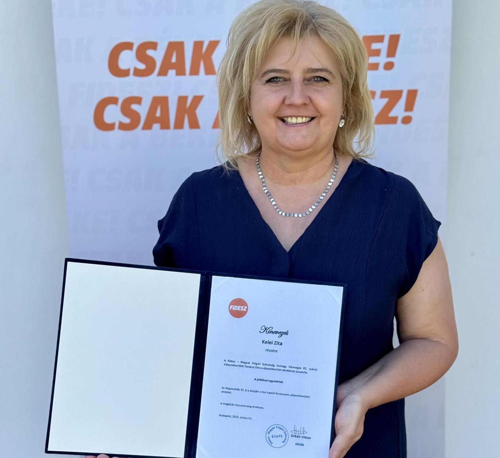 Certifikáció egyenest a Karmelitából. A választókerületi elnökség poszt pofátlan párthuncutság a Fidesztől, a jelöltek azonos esélyeinek jogát veszi semmibe, másra nem jó, és nem is akar jó lenni
