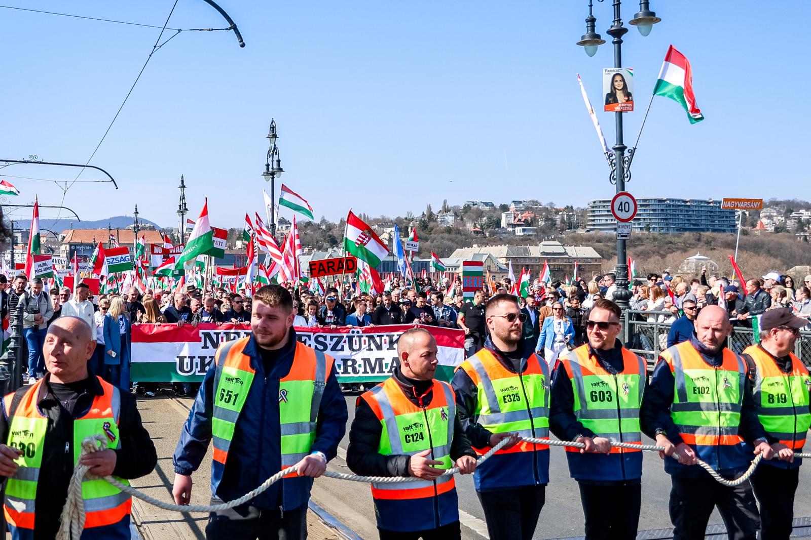 Nemzeti Menet - Tisza Párt