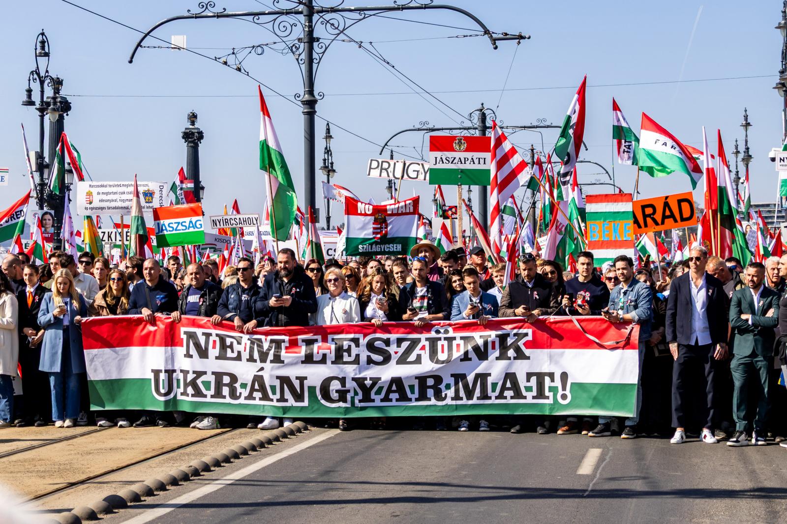 Nemzeti Menet - Tisza Párt