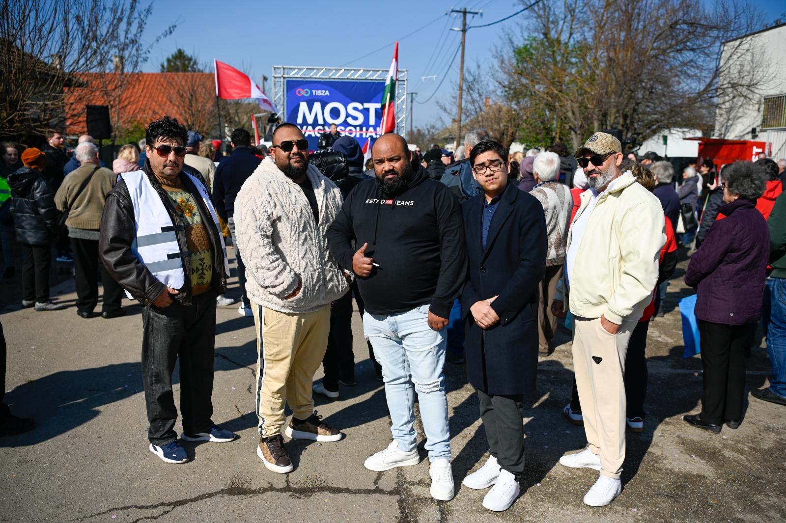 Sok fiatal és sok roma is megjelent a rendezvényen