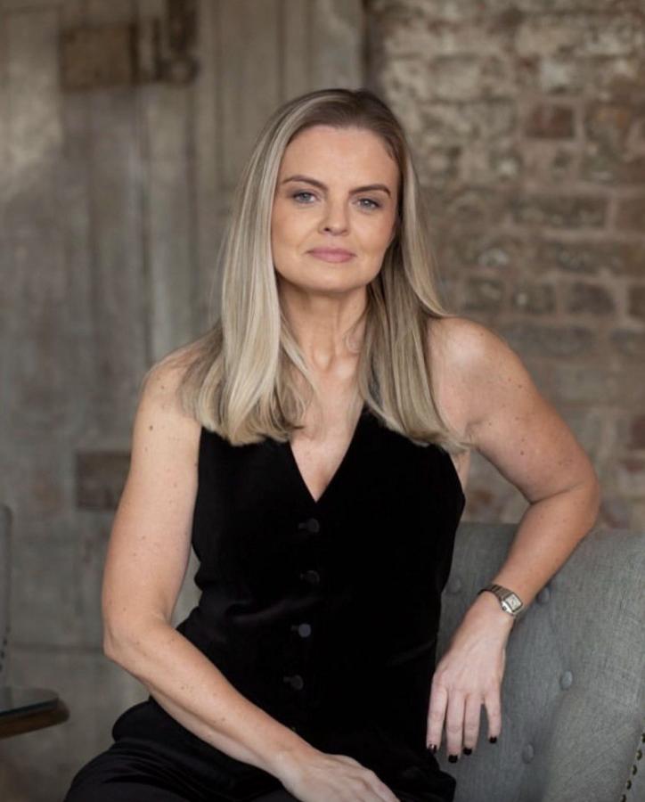 Laura Enston