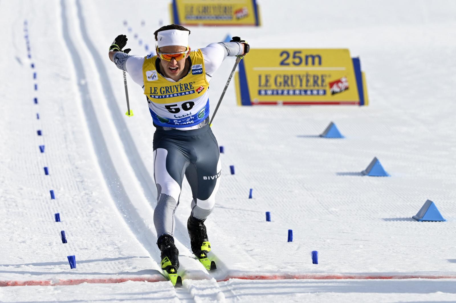 Szavelij Korosztyeljov évek óta semleges színekben versenyez