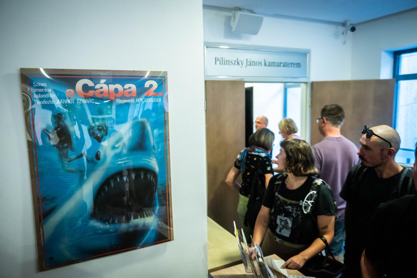 A filmplakátokat a grafikusok a saját látásmódjuk alapján alkották meg