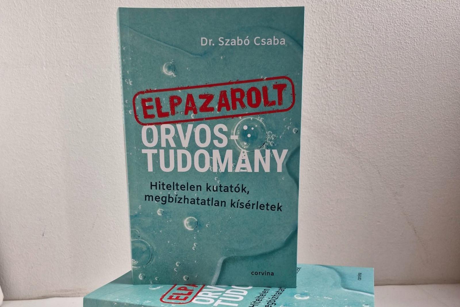Szabó Csaba könyve a laboratóriumi kutatások világából kiindulva mutatja be a modern orvosbiológiai kutatás működésének rendszerszintű problémáit.