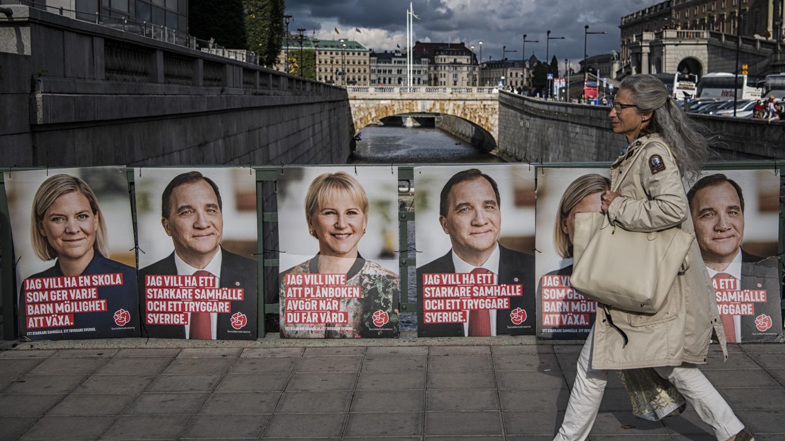 LÖFVEN MINISZTERELNÖK PLAKÁTJAI