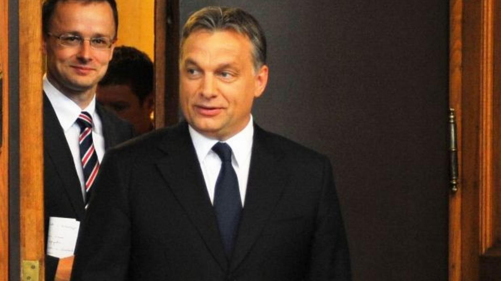 Orbán Viktor külügyminiszteri poszttal ajándékozza meg korábbi szóvivőjét, Szijjártó Pétert Fotó: Népszava, Vajda József