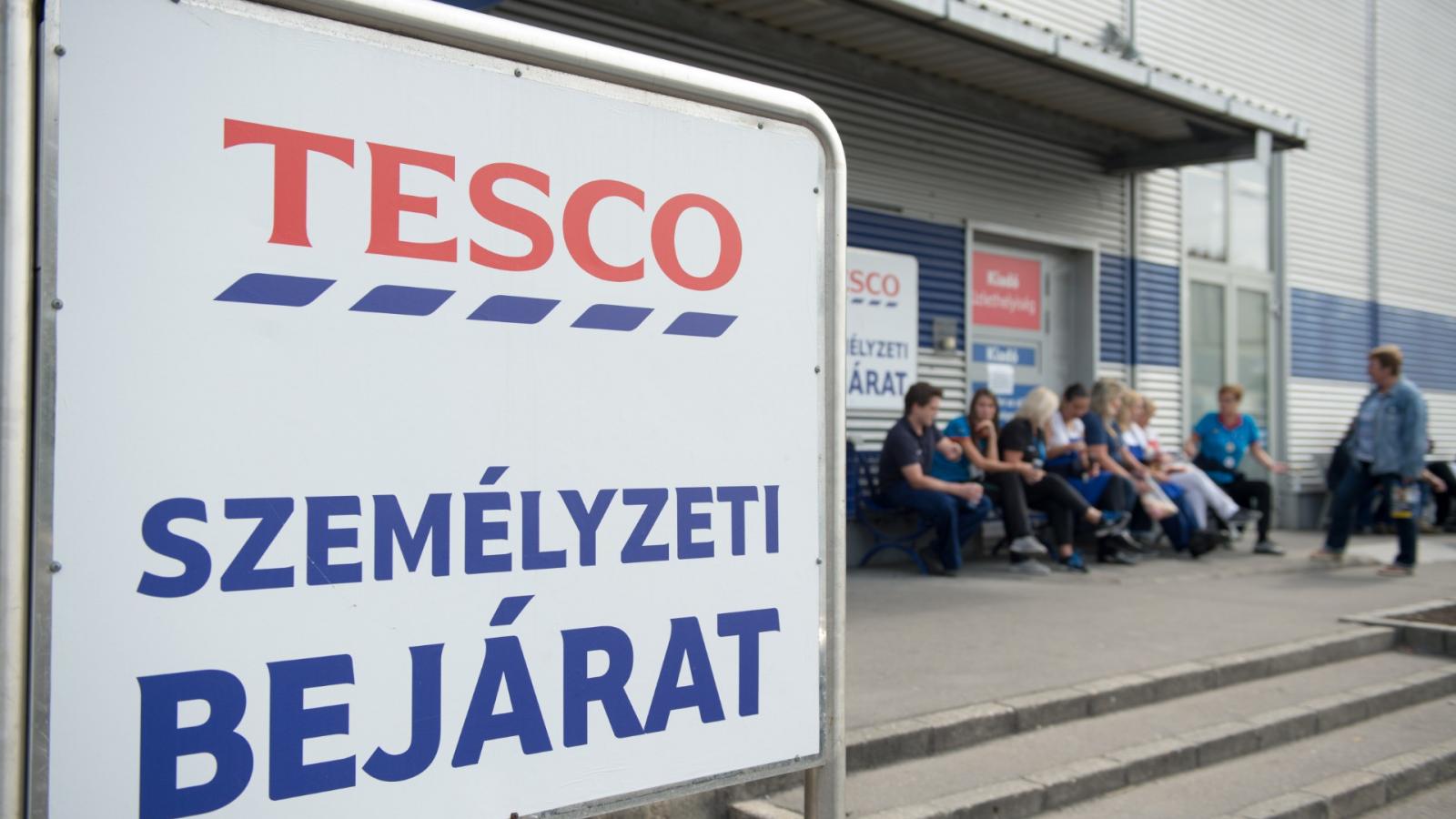 A Tesco bérszámfejtési csoportja fellázadt és szakszervezeti segítséget kért, mert úgy vélik, nem tekinti partnernek őket a munk