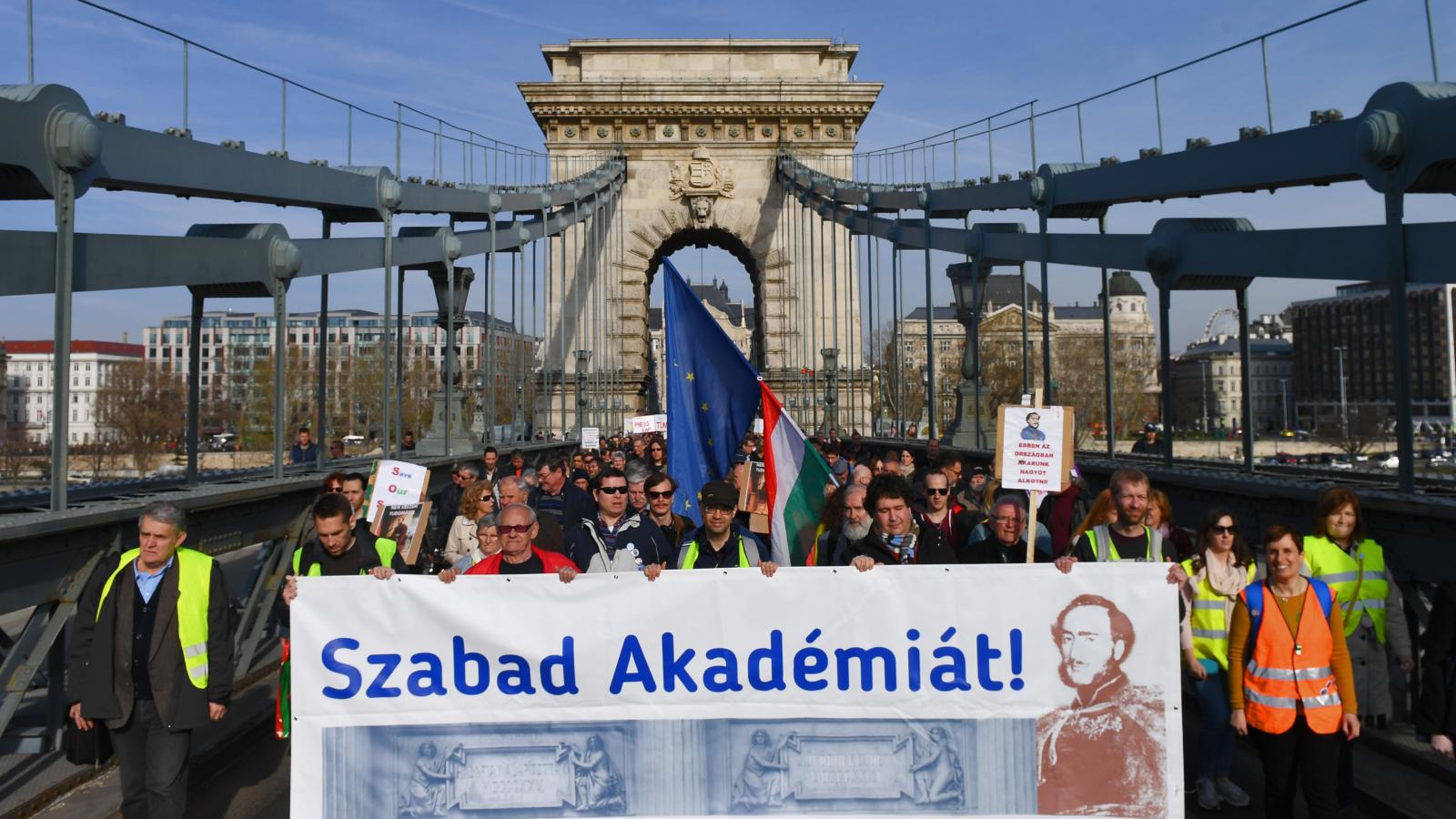 "Menet a tudományért" elnevezésű demonstráció Budapesten 2019. március 21-én