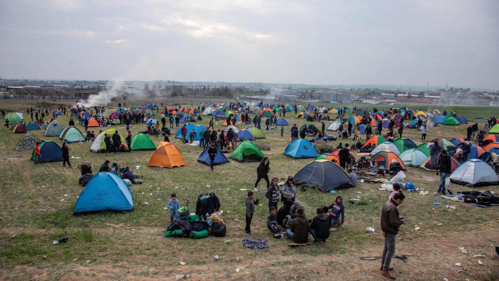 A "migránskaraván" Szaloniki mellett