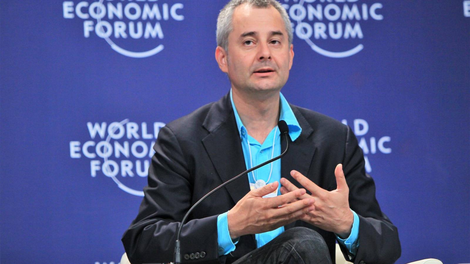 Barabási Albert-László 2012-ben, a Világgazdasági Fórum (World Economic Forum) davosi rendezvényén