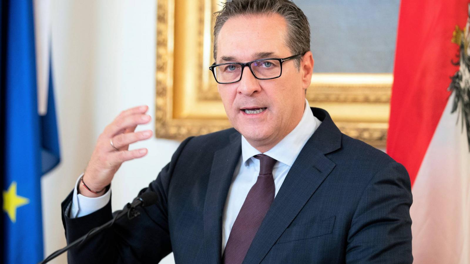 Heinz-Christian Strache hétfőig eldönti, hol folytatja