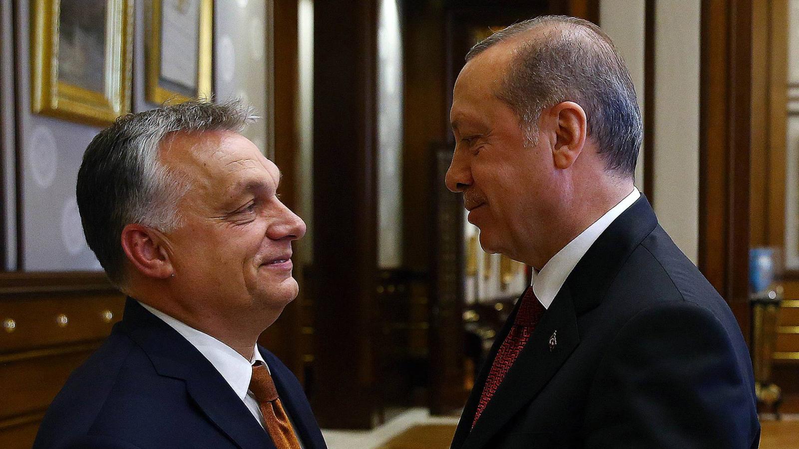 Orbán és Erdogan elnök hasonlóan vélekednek a demokráciáról