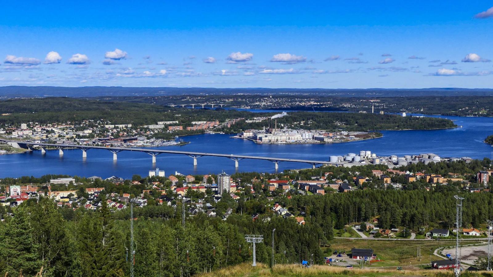 A svéd Sundsvall látképe, amely közelében a hordókat találták. Illusztráció