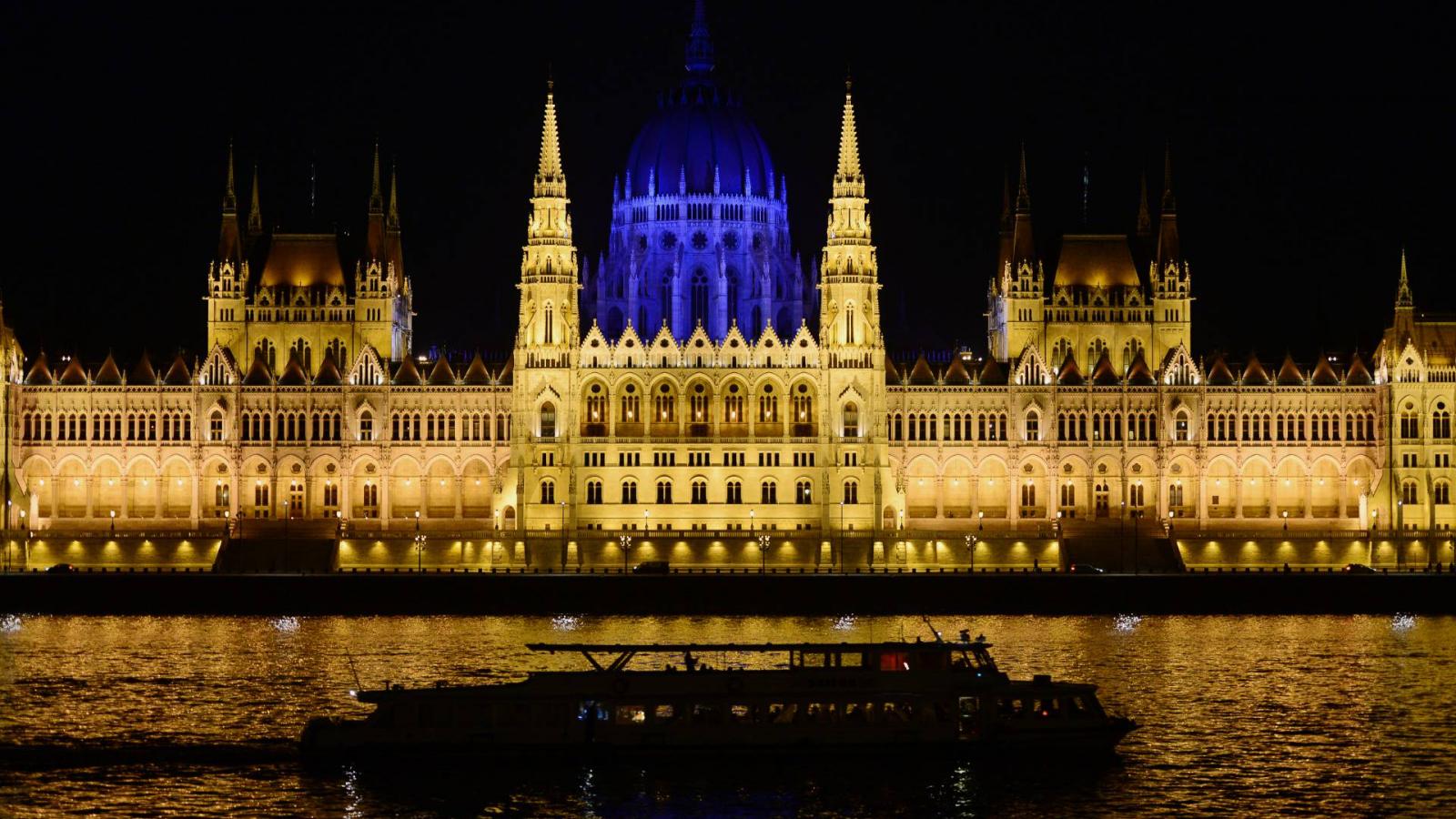 A Parlament kékben, 2014-ben az autizmus világnapján