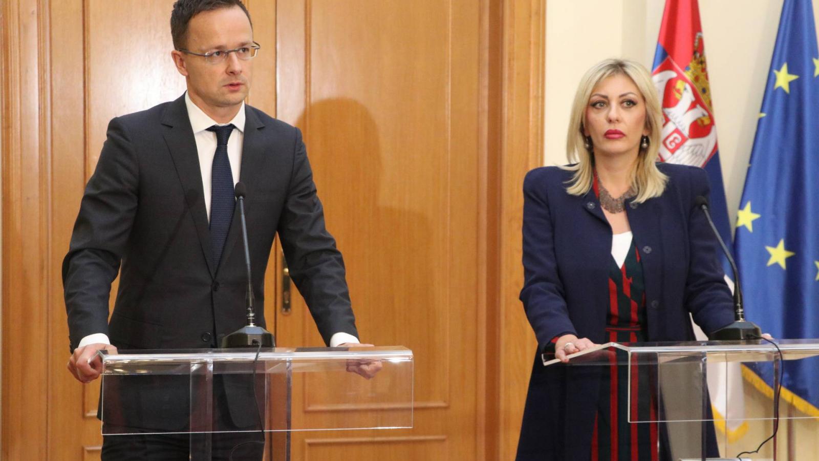 Szijjártó Péter és Jadranka Joksimovic