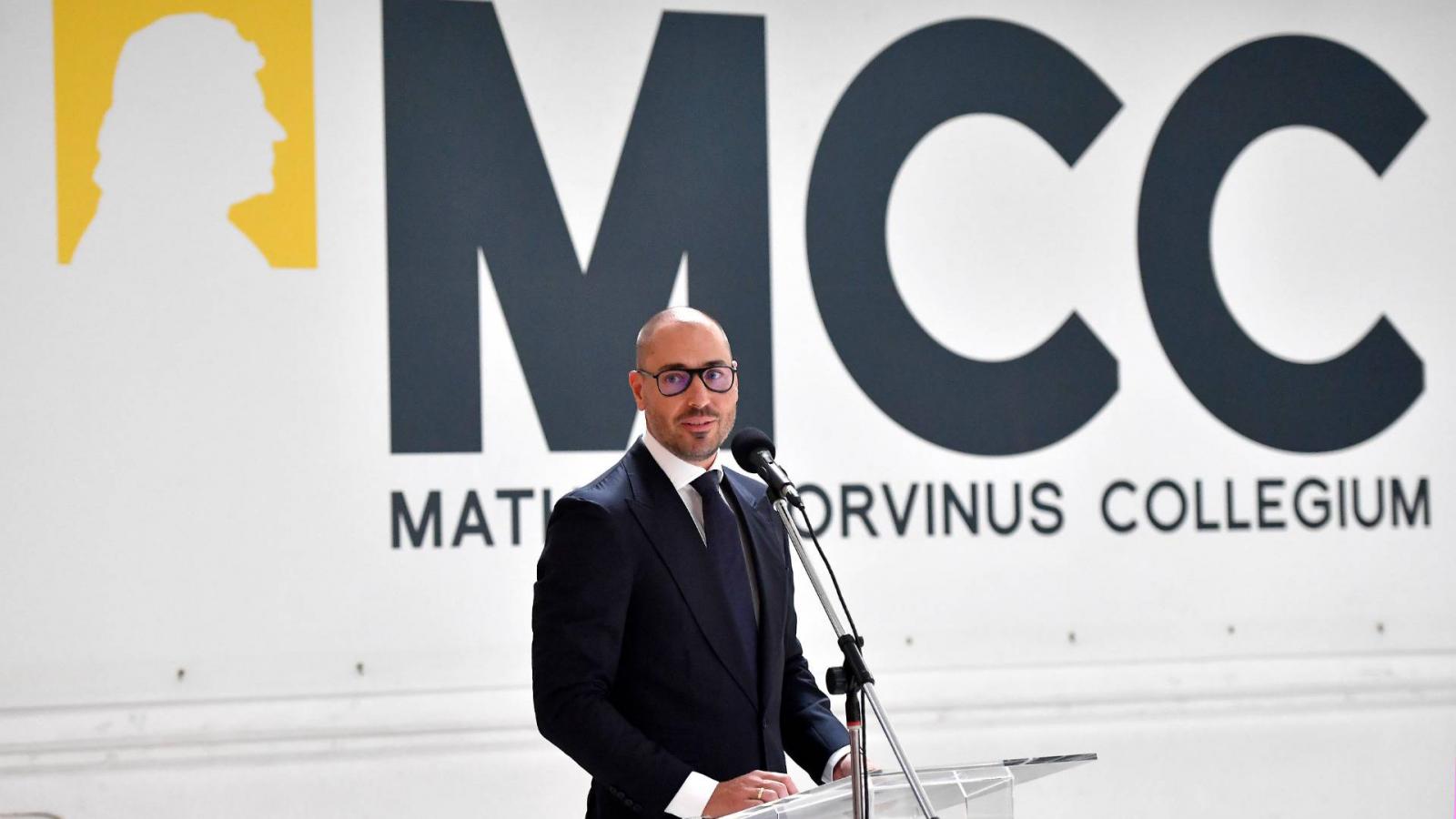 Tombor András - Korábbi felvétel 