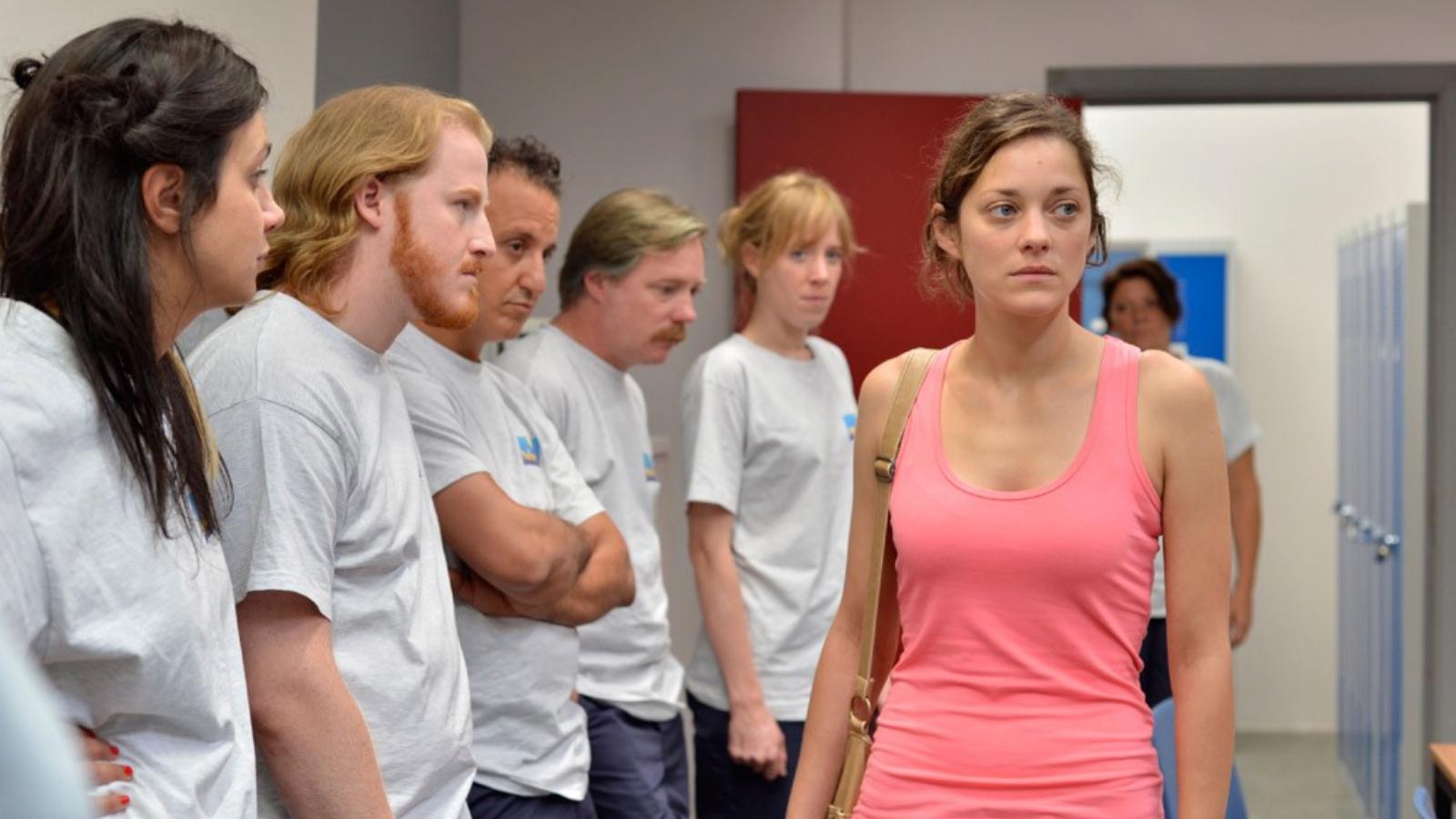 A Dardenne-testvérek ezúttal világsztárt választottak, filmjük főszerepét az Oscar-díjas Marion Cotillard játssza Forrás: Mozine