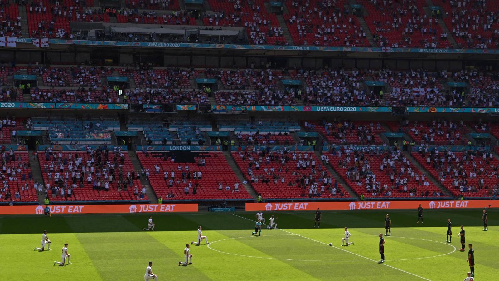 A Wembley lelátója az angol-horváton.