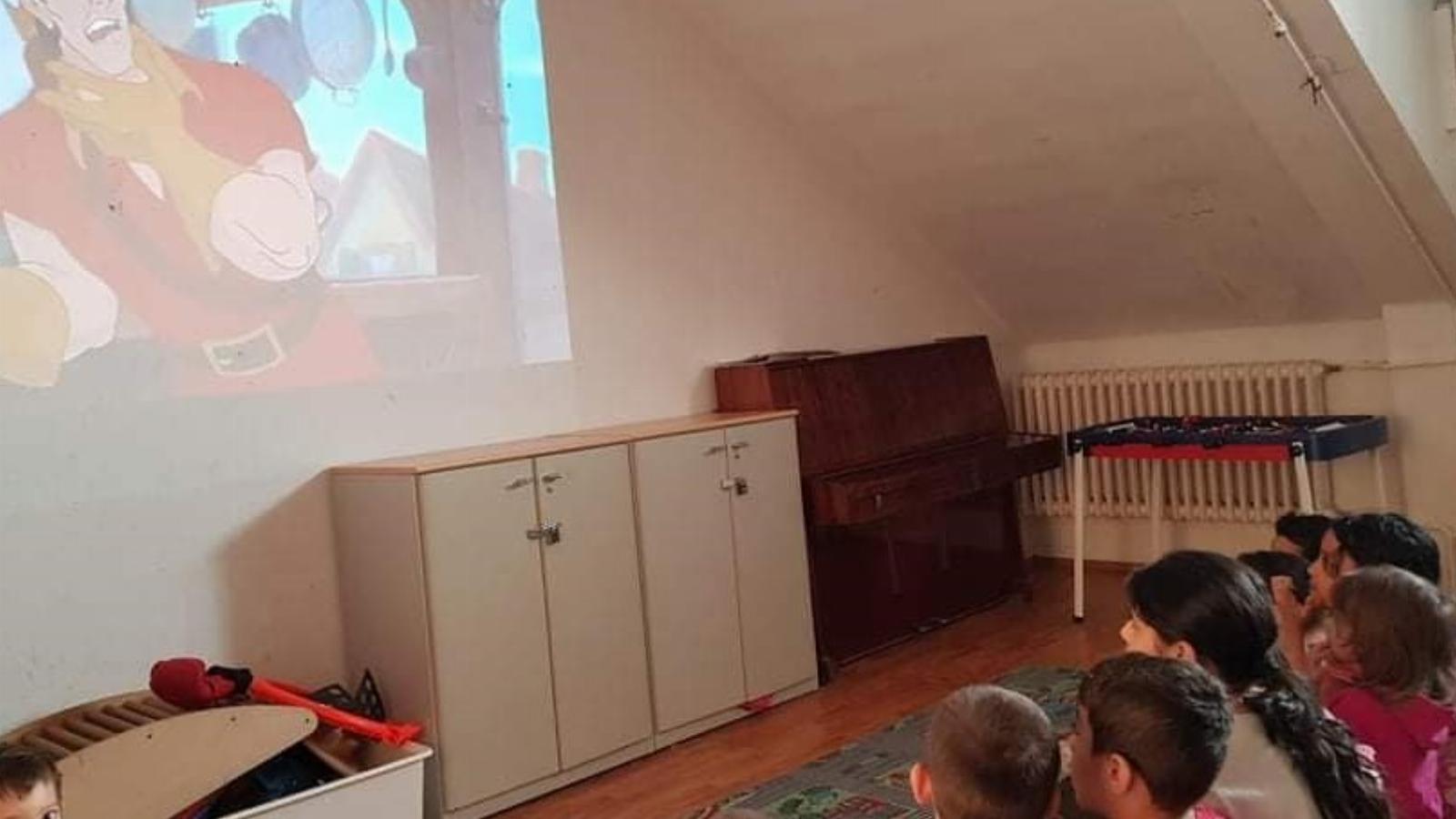 Gyerekek a családok átmeneti otthonában.