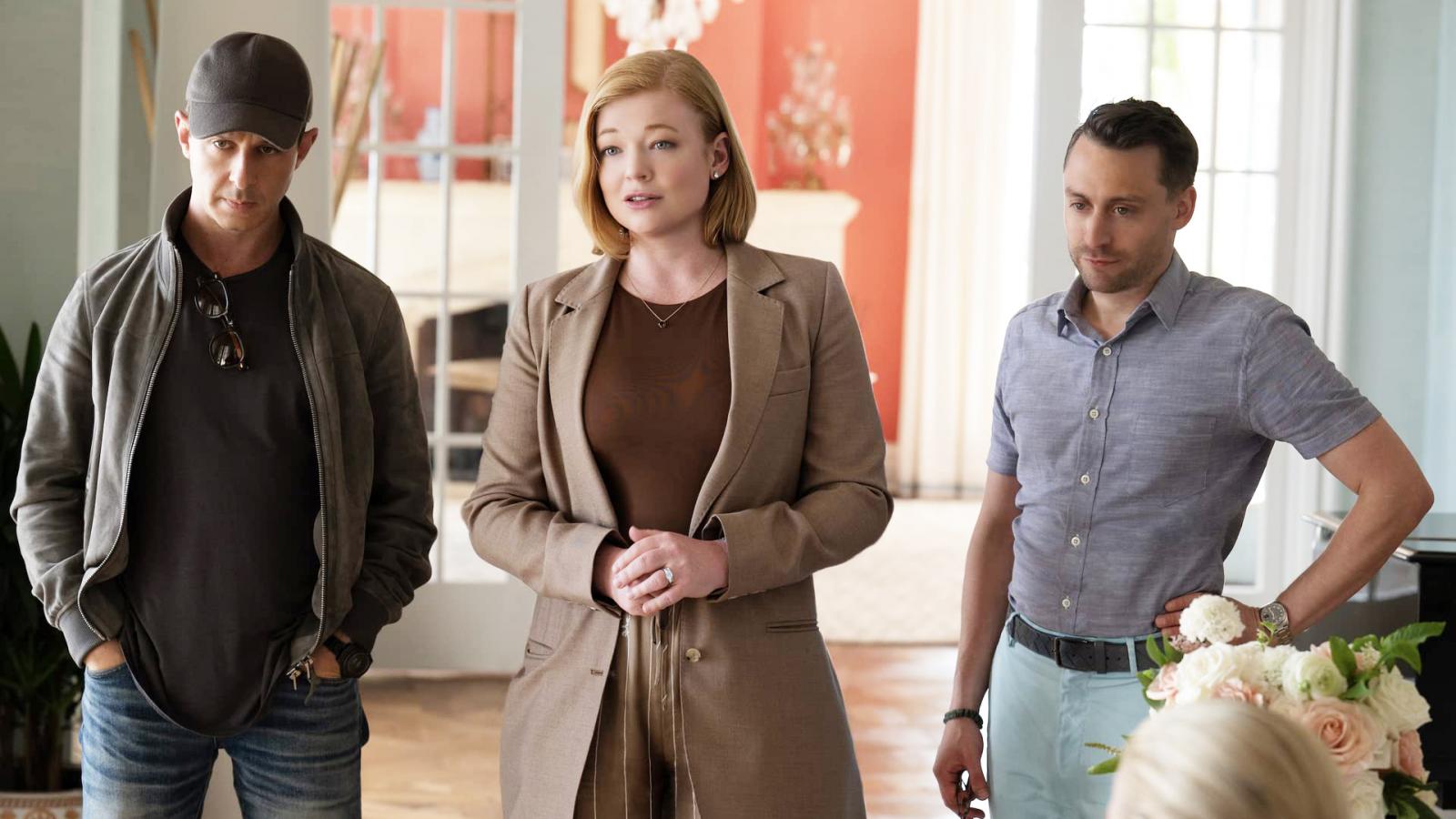 A testvérek, utódok szerepében: Jeremy Strong (Kendall), Sarah Snook (Siobhan) és Kieran Culkin (Roman)