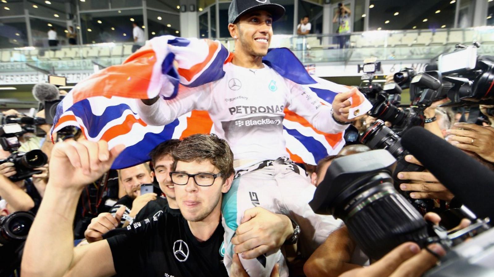 Hamilton megérdemelten nyert idén, hisz 11 futamgyőzelmet aratott FOTÓ: EUROPRESS/GETTY IMAGES/CLIVE MASON