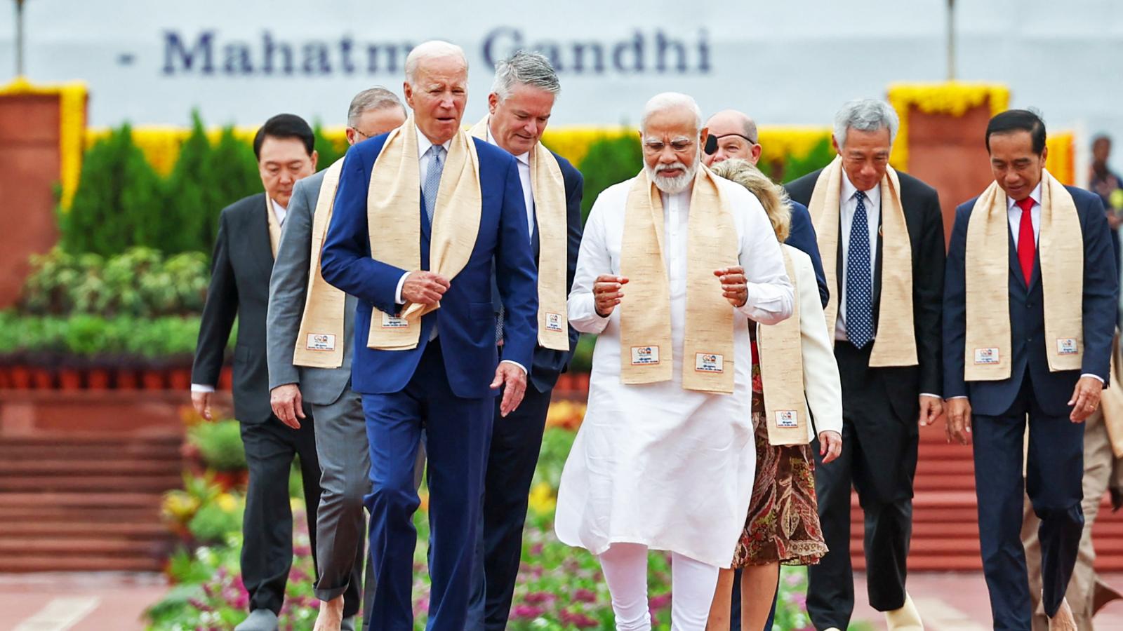 Joe Biden amerikai elnök és Narendra Modi indiai miniszterelnök a G20-ak újdelhi csúcstalálkozóján, ahol bejelentették az India–Közel-Kelet–Európa gazdasági folyosó (IMEC) kezdeményezés életre hívását