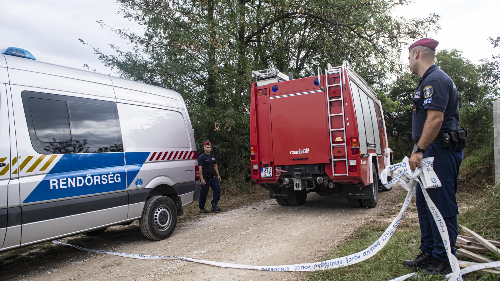 A rendőrség még a robbanás másnapján, csütörtökön is hermetikusan lezárta a helyszínt