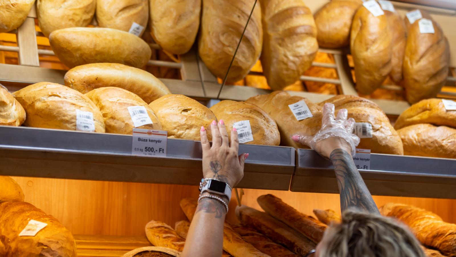 Hiába csökken az infláció, a kereskedők várhatóan nem fognak komoly árcsökkentésbe, így ami drága, az drága is marad