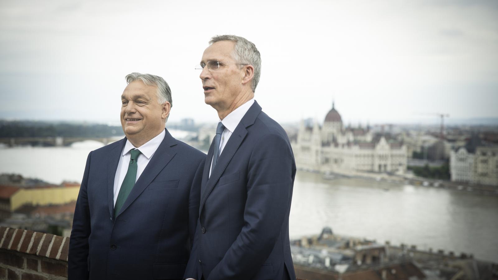 Orbán Viktor miniszterelnök fogadja Jens Stoltenberg NATO-főtitkárt a Karmelita kolostorban 2024. június 12-én