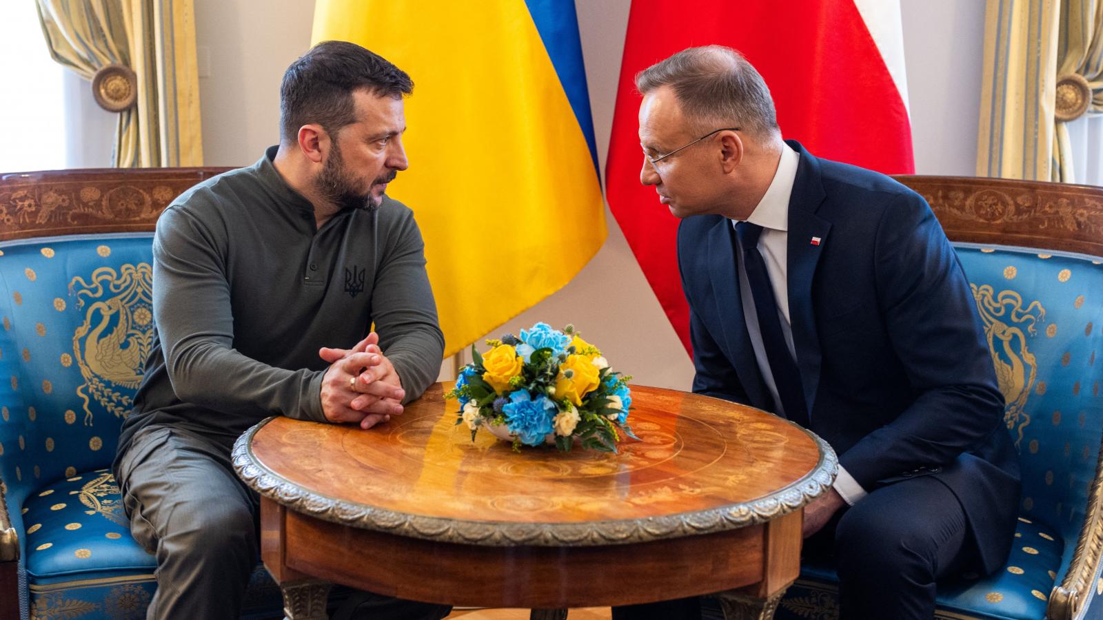 Andrzej Duda lengyel és Volodimir Zelenszkij ukrán elnök 2024. július 8-án Varsóban