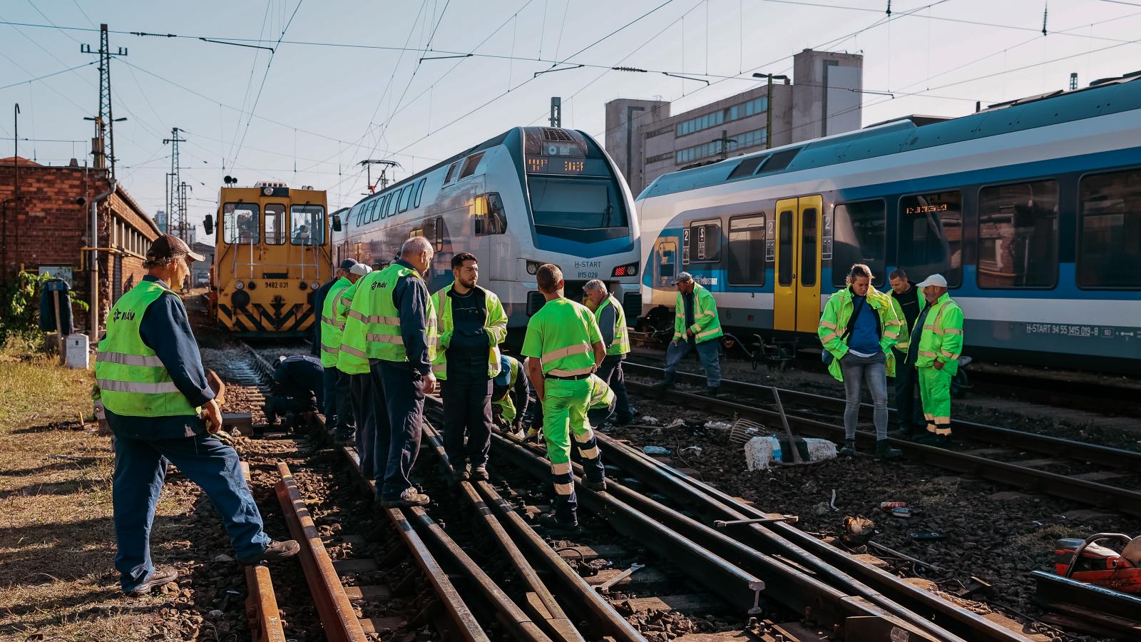 Megkésett munkaláz. Nem a baleset után, hanem még azelőtt kellett volna javítani a pályát