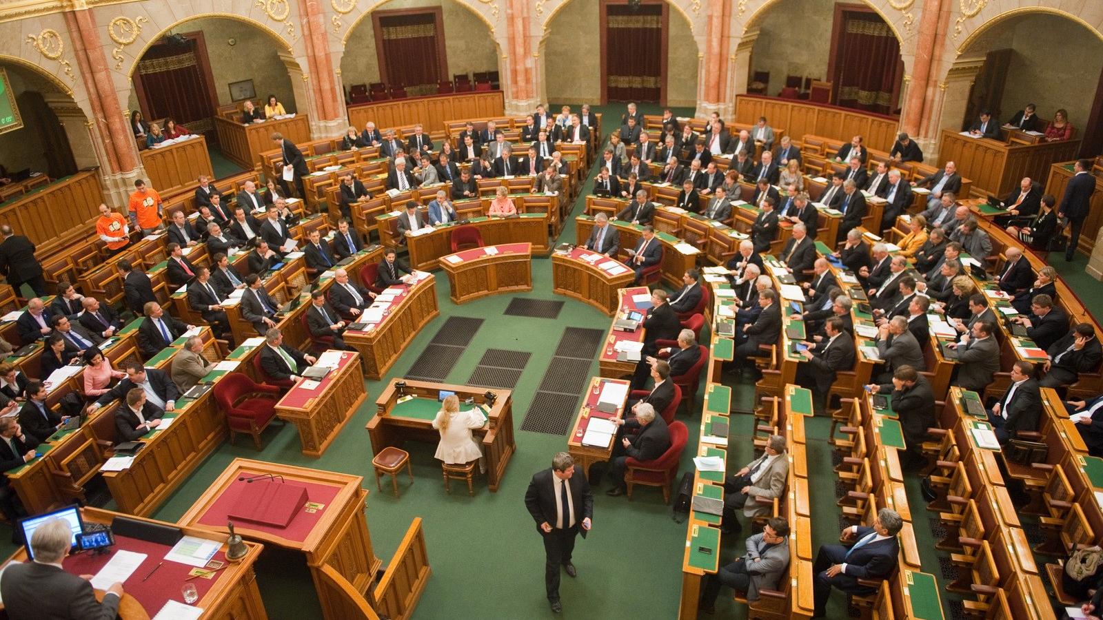 A parlament egy korábbi ülése. FOTÓ: Népszava