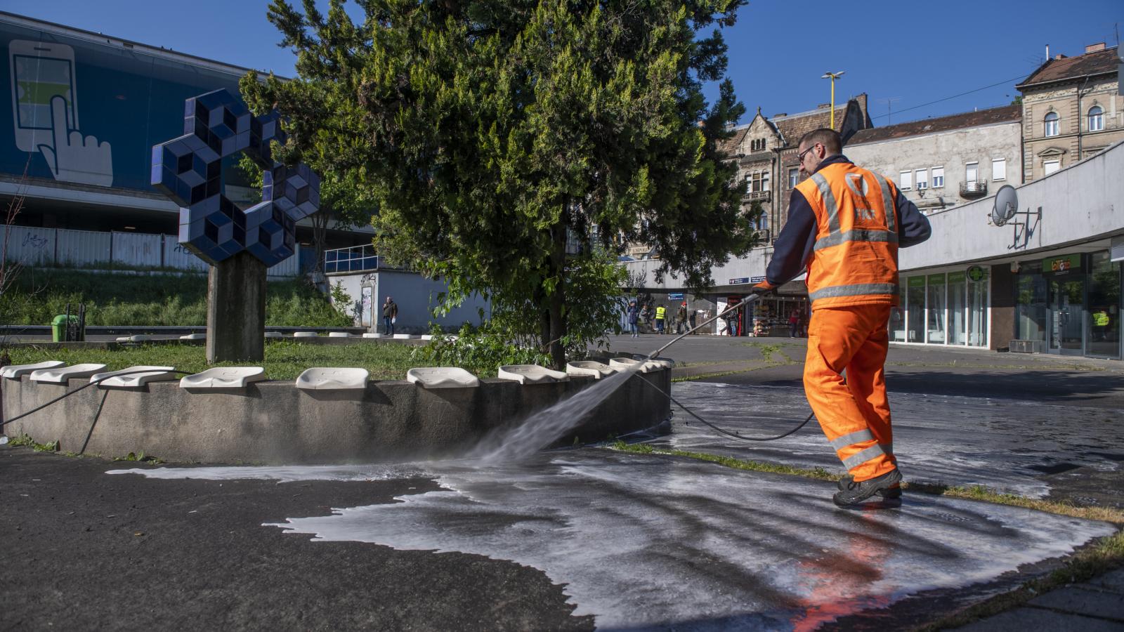 Többet vesz ki a kormány a fővárosi kasszából, mint amennyibe például a parkok gondozása, az idősotthonok, a hajléktalan­ellátás, a színházak támogatása vagy épp a köztisztasági feladatok együttesen kerülnek