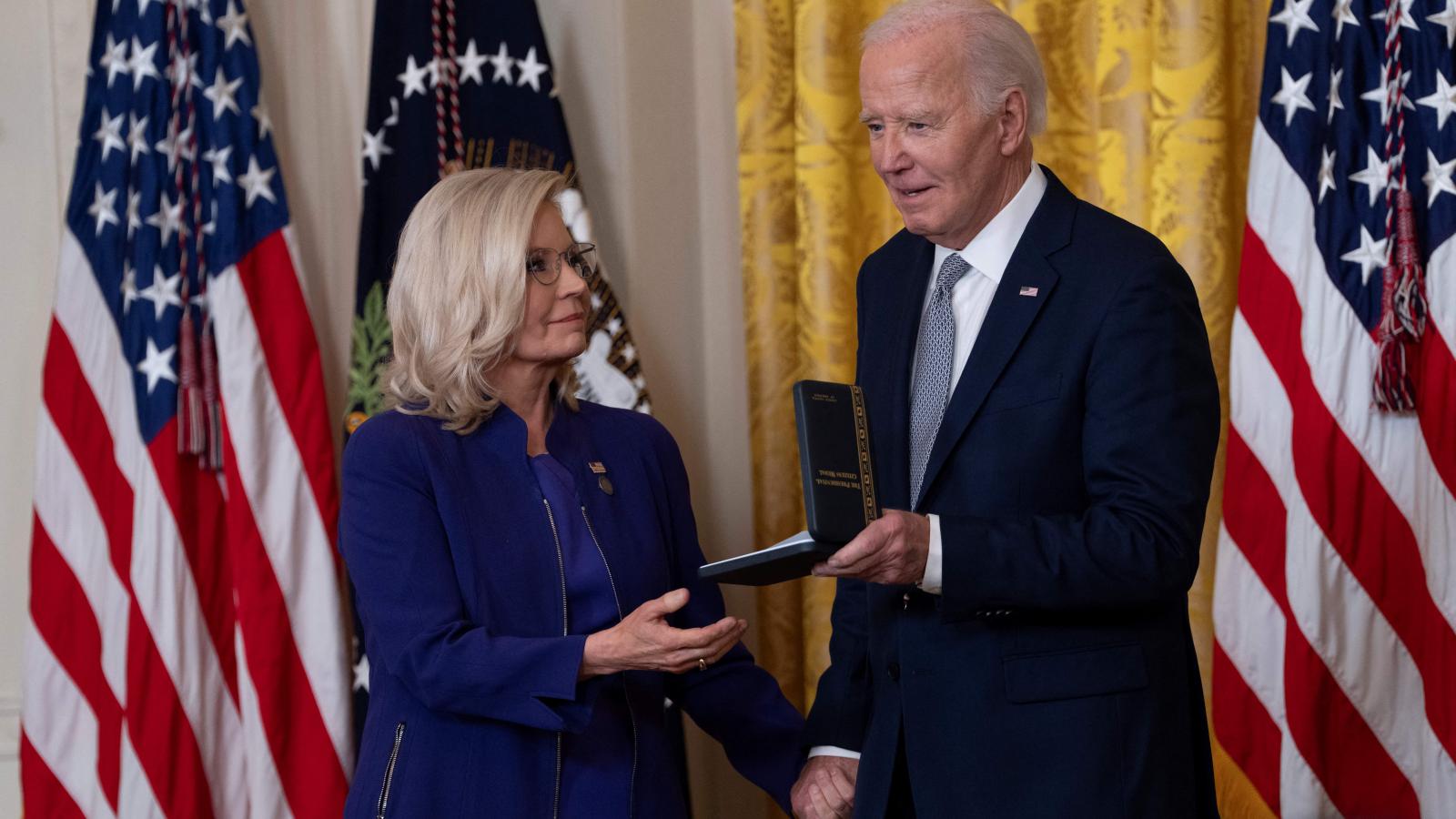 Liz Cheney a demokrata kampány egyik ütőkártyája volt Trump ellen