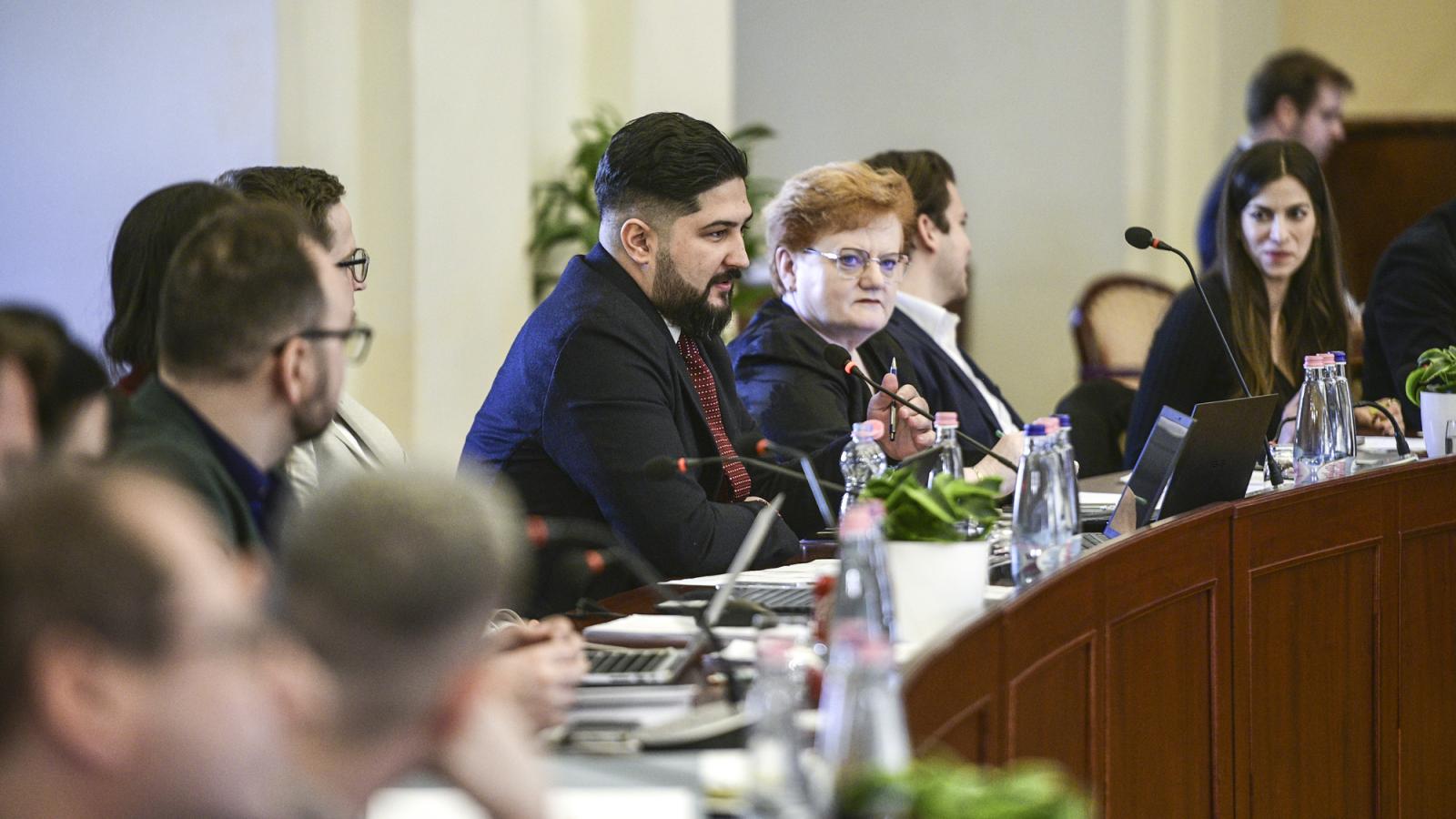 Radics Béla (Fidesz-KDNP) a Fővárosi Közgyűlés ülésén a Rákosrendezőról szóló vitán 2025. január 29-én Budapesten a Városházán.