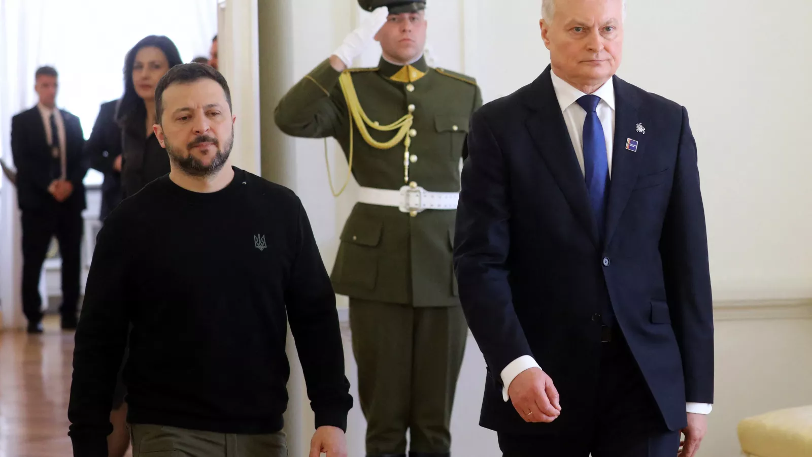Volodimir Zelenszkij ukrán, Gitanas Nauseda litván elnök Vilniusban 2024. április 11-én.