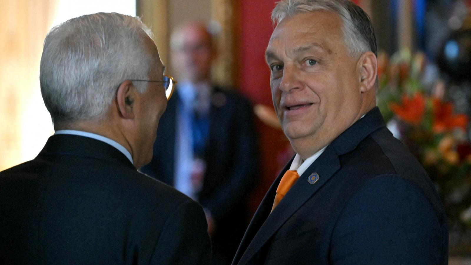 Antonio Costa és Orbán Viktor Brüsszelben február 3-án