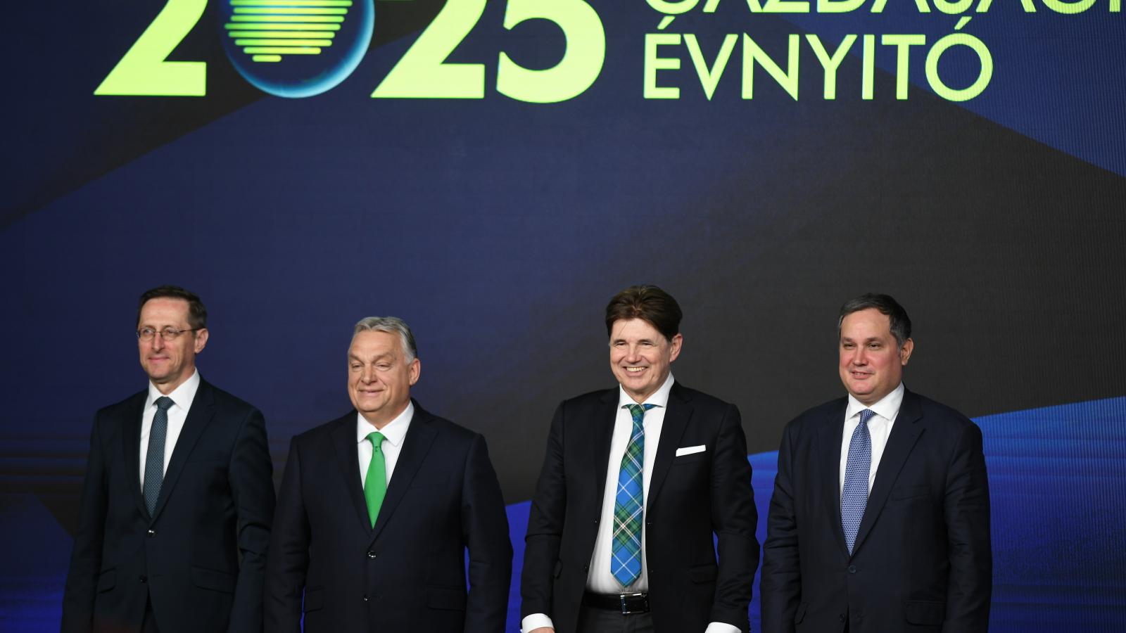 Varga Mihály, Orbán Viktor, Nagy Elek MKIK-elnök és Nagy Márton a 2025-ös gazdasági évnyitón 