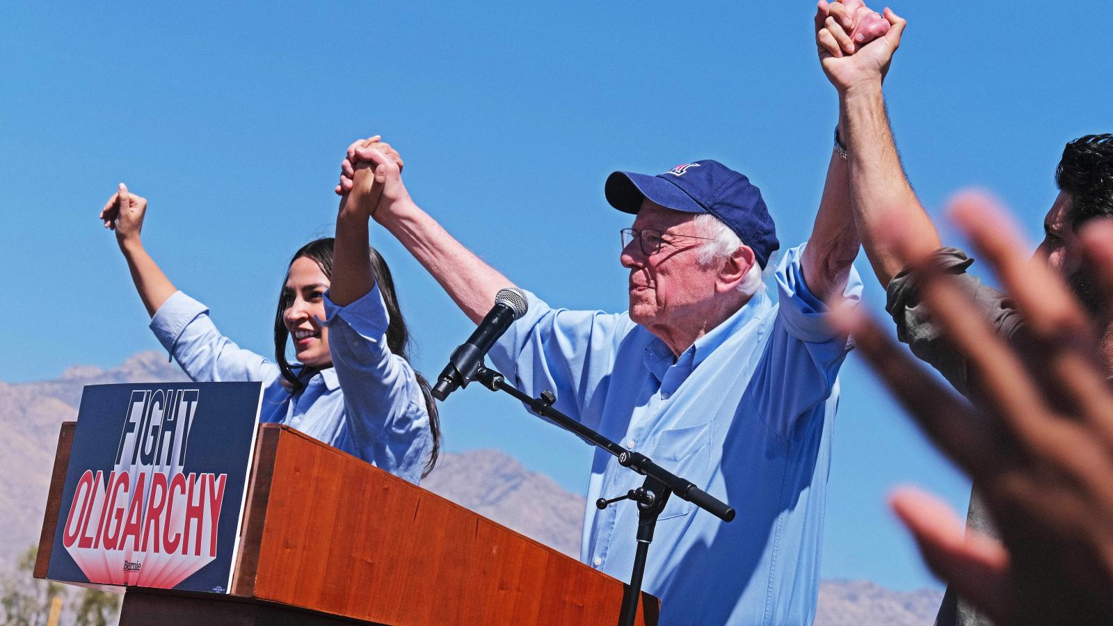 Tízezrek voltak kíváncsiak az arizonai Tuc­sonban AOC és Sanders beszédére