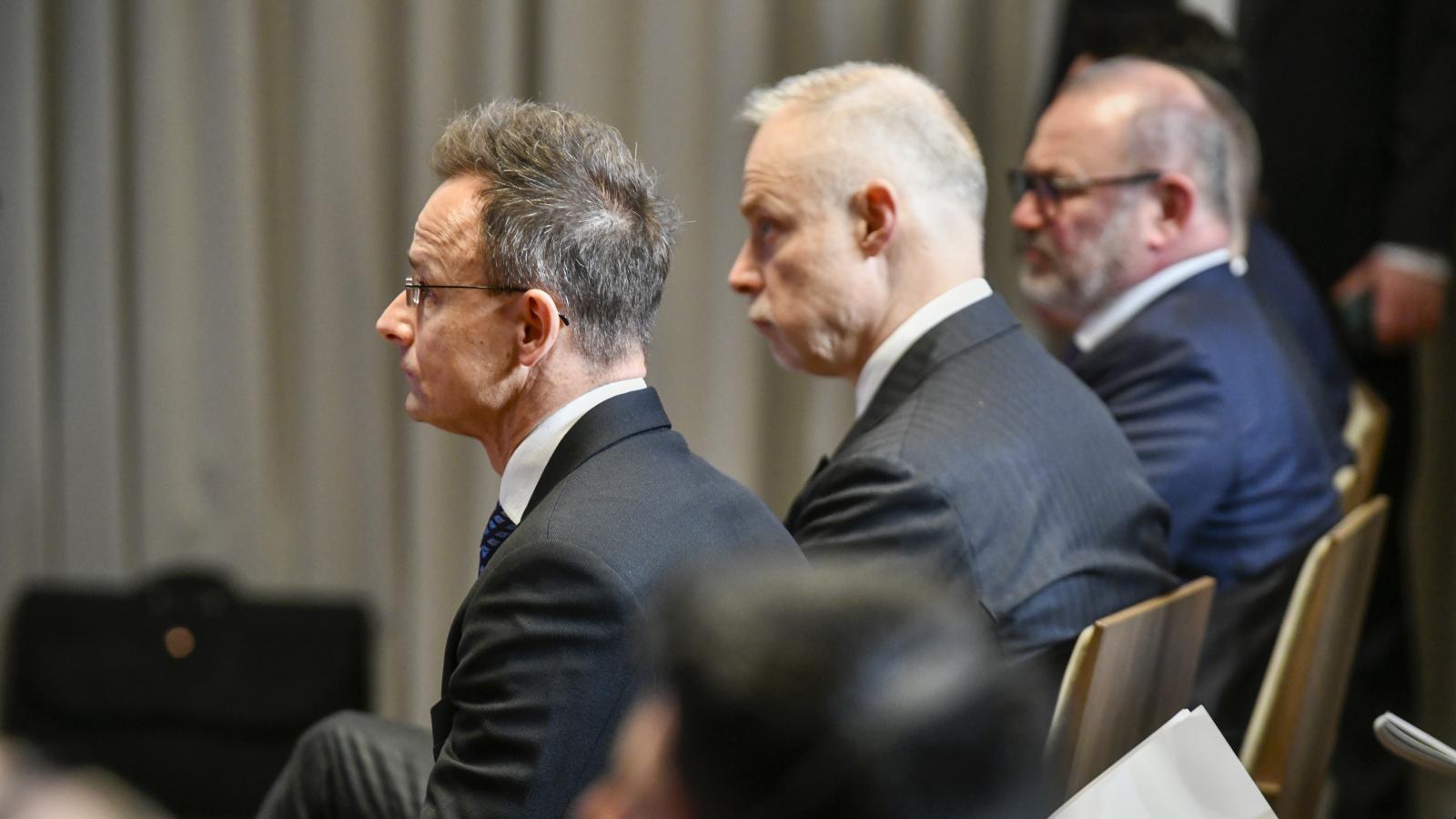 Szijjártó Péter Benjamin Netanjahu és Orbán Viktor közös sajtótájékoztatóján április 3-án 